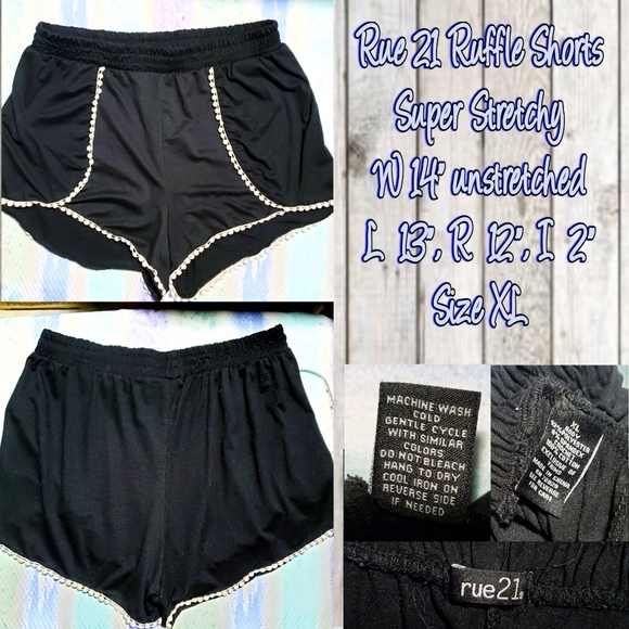 Rue21 Pants - Rue 21 Pom Pom Shorts Sz XL